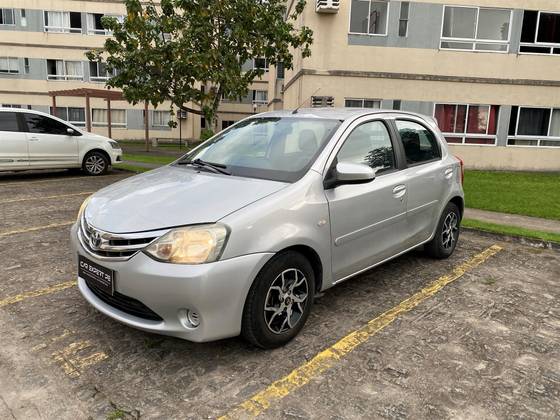 TOYOTA ETIOS 1.3 X 16V FLEX 4P MANUAL TOYOTA ETIOS 1.3 X 16V FLEX 4P MANUAL